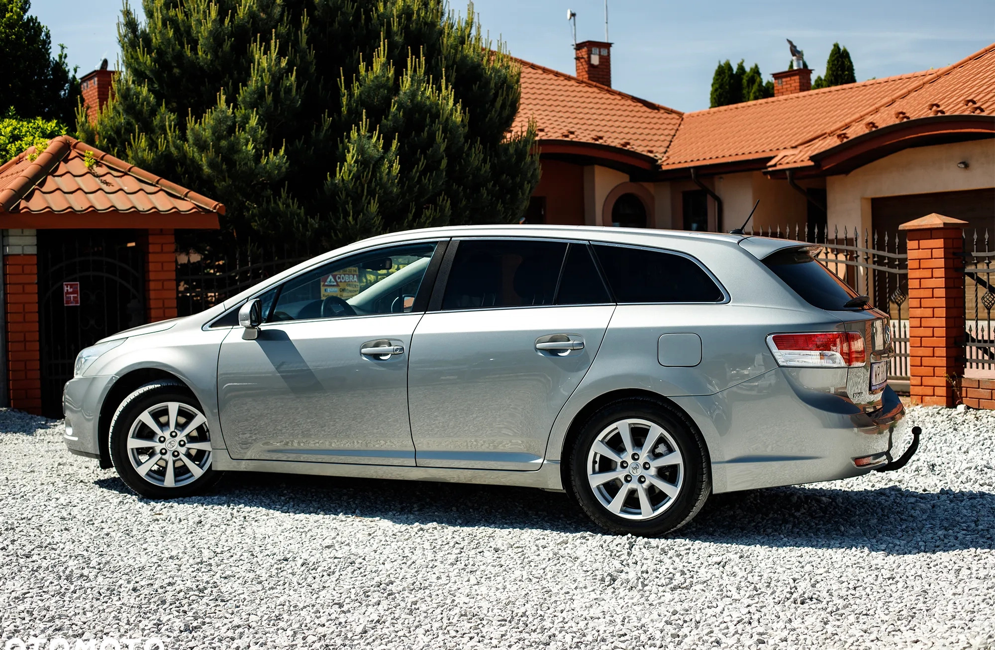 Toyota Avensis cena 33900 przebieg: 184000, rok produkcji 2009 z Rzgów małe 596